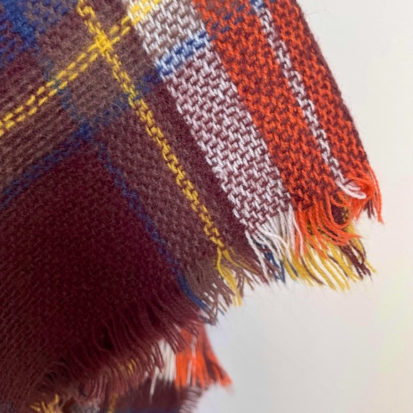 NEW Elegant Cool Weather Square Scarf Wrap, Plum Gold Plaid, Super Soft! - Picture 3 of 10